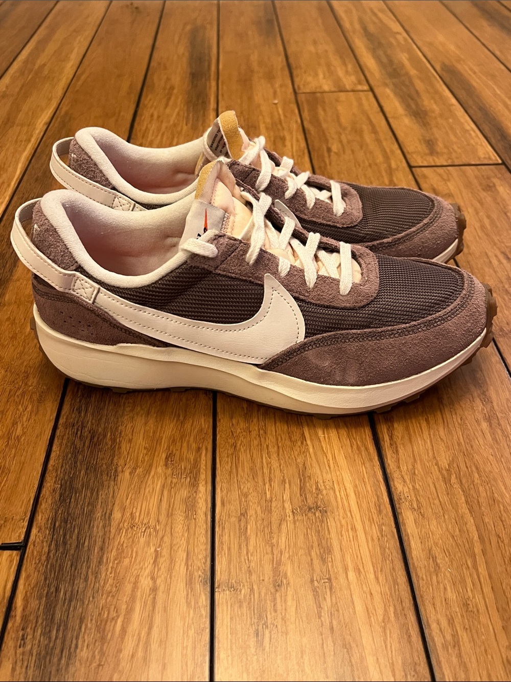 Nike Waffle Debut Woman’s Taupe Suede & Mesh Sneakers with White Swoosh Size 11